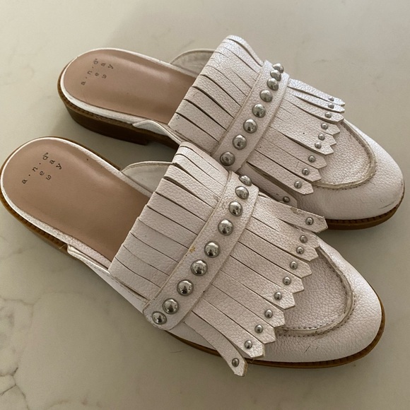 A new day white slides - Picture 4 of 4